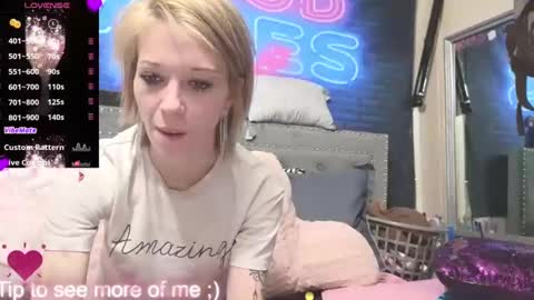 badbitchh online show from March 1, 10:13 am