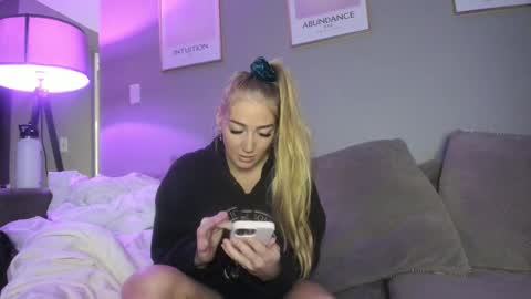 Jade online show from October 29, 2:03 am