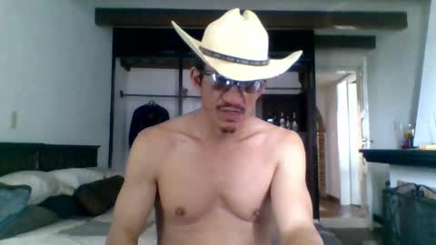 Mexican livin Off the Wall online show from April 27, 6:50 pm
