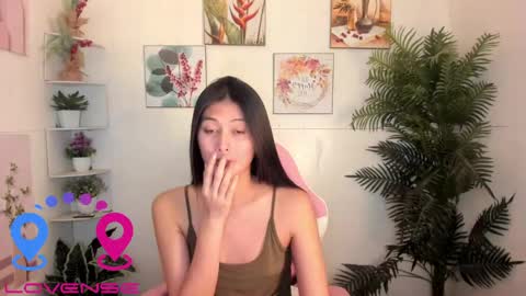 Joshaine online show from May 25, 9:43 pm