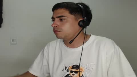 Snapshot of badjuanhot chatting on December 23, 2:13 am Juan Help us reach 100 likes online show from December 23, 2:13 am