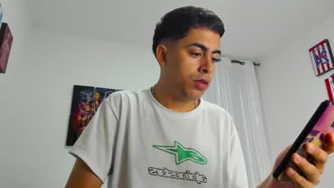 Snapshot of badjuanhot chatting on December 27, 12:01 pm Juan Help us reach 100 likes online show from December 27, 12:01 pm