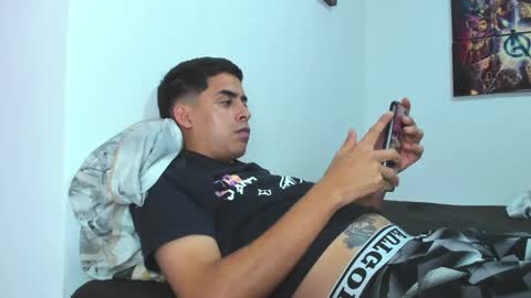 Snapshot of badjuanhot chatting on December 30, 7:37 am Juan Help us reach 100 likes online show from December 30, 7:37 am