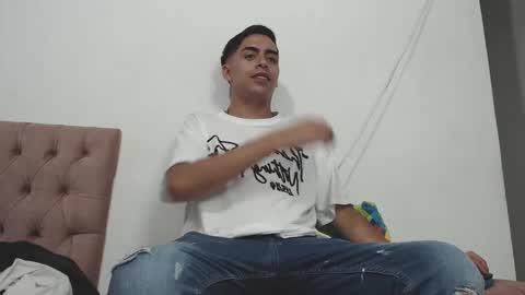 Snapshot of badjuanhot chatting on January 15, 5:19 am Juan Help us reach 100 likes online show from January 15, 5:19 am