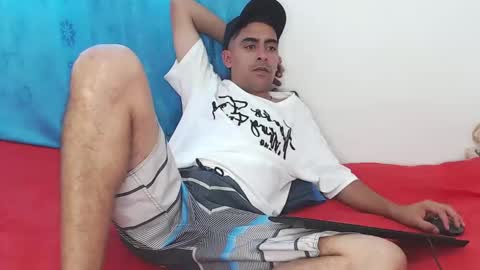 Snapshot of badjuanhot chatting on February 25, 6:20 pm Juan Help us reach 100 likes online show from February 25, 6:20 pm