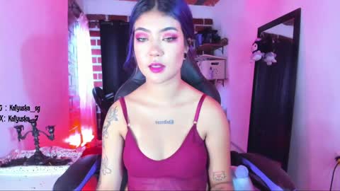 Snapshot of badkatyuska chatting on December 23, 9:18 pm Please help me to reach 100 thumbs up online show from December 23, 9:18 pm