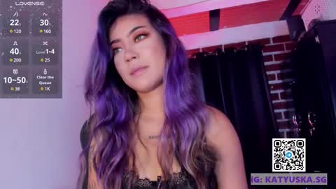 Snapshot of badkatyuska chatting on March 9, 6:54 pm Please help me to reach 100 thumbs up online show from March 9, 6:54 pm