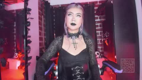 Snapshot of badkatyuska chatting on September 28, 4:01 pm Please help me to reach 100 thumbs up online show from September 28, 4:01 pm