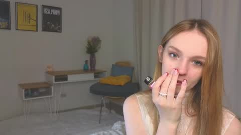 Kate online show from May 6, 4:01 pm