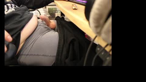 Snapshot of baggedn54 chatting on February 7, 10:08 am baggedn54 online show from February 7, 10:08 am