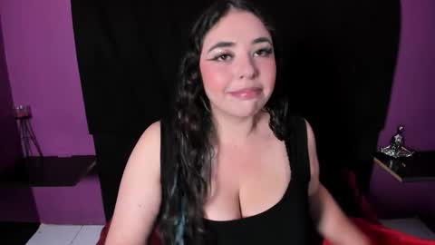 bagiolett  online show from January 6, 8:12 pm