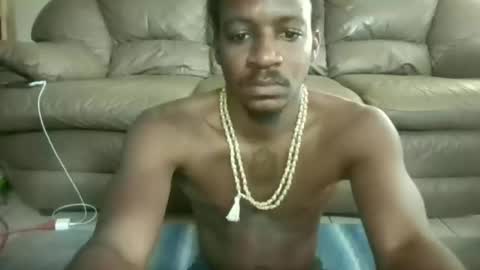 bahamian_linga online show from June 8, 1:11 pm
