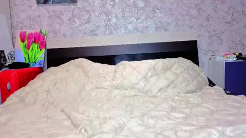 holly online show from March 13, 3:40 pm