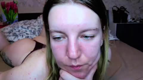 holly online show from April 27, 3:43 pm