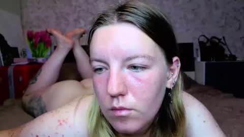 holly online show from July 15, 3:39 pm