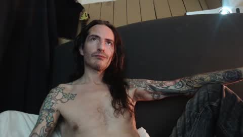 Bailey online show from February 26, 1:32 am