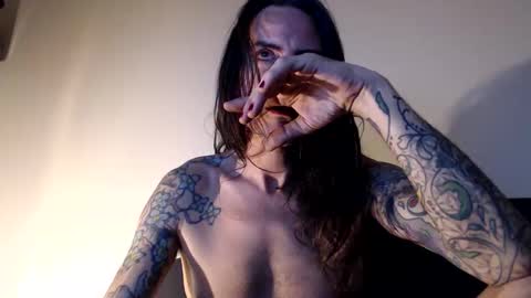 Bailey online show from October 12, 3:38 am