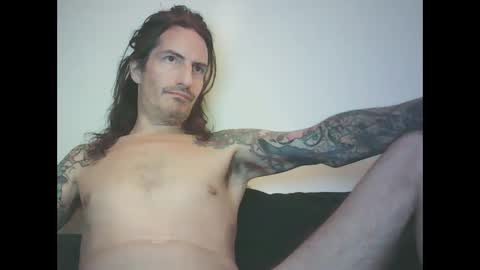Snapshot of bailey39 chatting on May 10, 8:47 pm Bailey online show from May 10, 8:47 pm