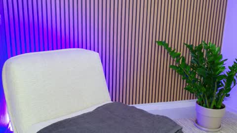 Bailey online show from January 8, 5:04 pm