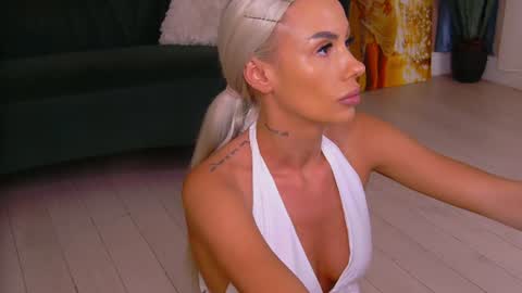 Snapshot of bailey_rush chatting on July 2, 6:03 pm bailey_rush online show from July 2, 6:03 pm