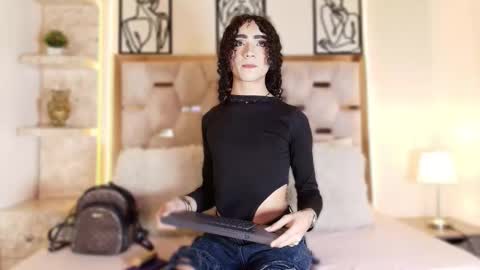 Snapshot of ballesteros_ chatting on December 1, 3:55 am ballesteros_ online show from December 1, 3:55 am