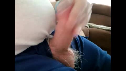 Snapshot of ballymoneysham chatting on December 9, 10:32 am ballymoneysham online show from December 9, 10:32 am