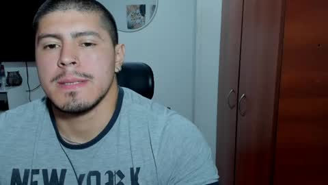 Snapshot of baltazardupont chatting on June 4, 2:12 pm Andres - online show from June 4, 2:12 pm