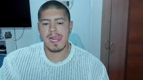 Snapshot of baltazardupont chatting on June 22, 9:17 am Andres - online show from June 22, 9:17 am