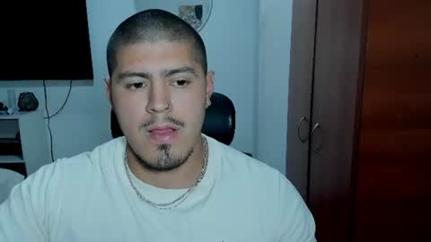 Snapshot of baltazardupont chatting on July 29, 3:15 am Andres - online show from July 29, 3:15 am