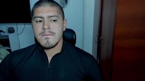 Snapshot of baltazardupont chatting on August 6, 3:52 am Andres - online show from August 6, 3:52 am