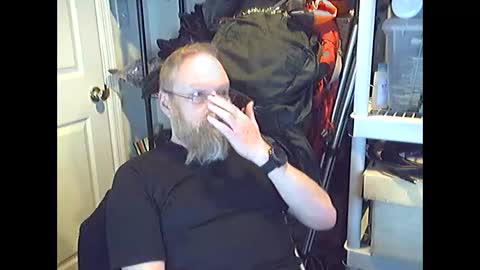 Snapshot of baltomoron69 chatting on December 19, 12:01 pm baltomoron69 online show from December 19, 12:01 pm