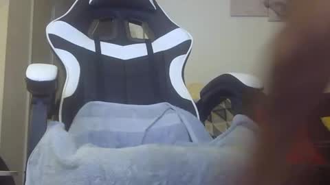 b online show from November 15, 2:31 am