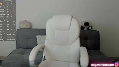 Snapshot of bam_atenea chatting on February 28, 8:28 pm Vanessa online show from February 28, 8:28 pm