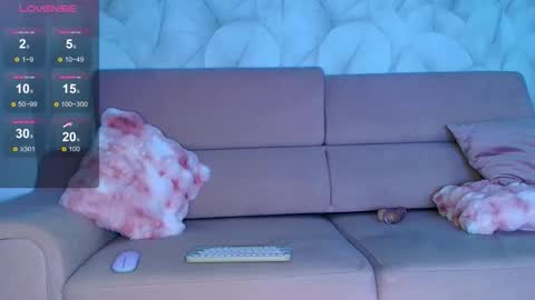 Bambi online show from December 5, 6:59 pm