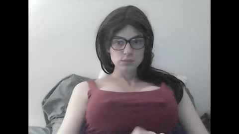 Snapshot of bambilovets1 chatting on November 25, 11:16 pm Bambi online show from November 25, 11:16 pm