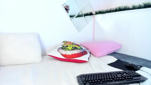 Snapshot of ban_collins chatting on December 7, 4:58 pm Esteban online show from December 7, 4:58 pm