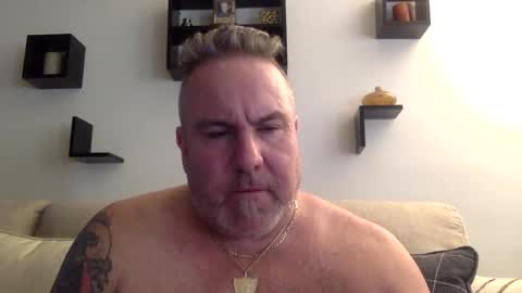 banana5289 online show from March 7, 8:00 pm