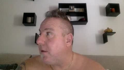 banana5289 online show from February 24, 8:40 pm