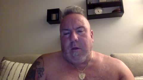 Snapshot of banana5289 chatting on June 20, 9:01 am banana5289 online show from June 20, 9:01 am