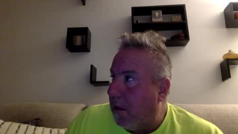Snapshot of banana5289 chatting on July 16, 12:05 am banana5289 online show from July 16, 12:05 am