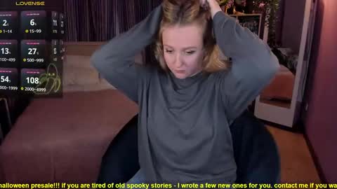 Snapshot of bananarum chatting on October 8, 9:29 am Allie online show from October 8, 9:29 am