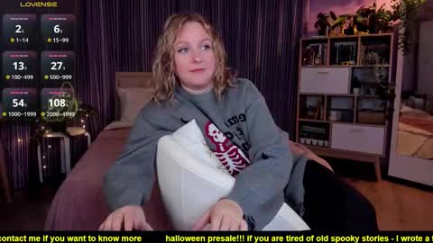 Snapshot of bananarum chatting on October 18, 5:46 pm Allie online show from October 18, 5:46 pm