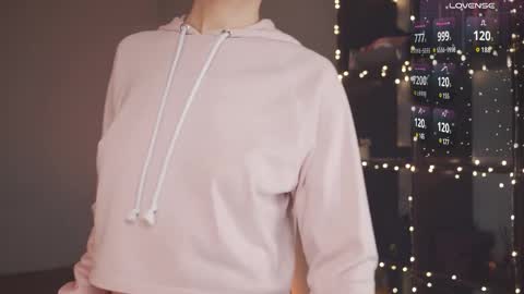 Ellen and  online show from February 10, 9:58 am