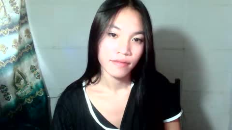 baninay810654 online show from April 26, 10:40 pm