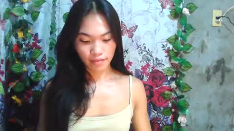 Snapshot of baninay810654 chatting on July 16, 11:11 pm baninay810654 online show from July 16, 11:11 pm
