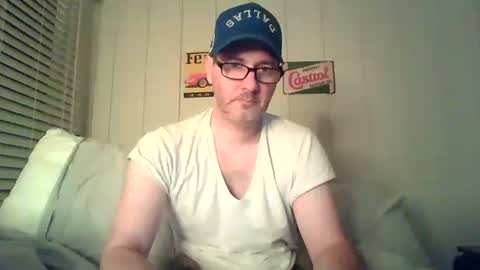 Snapshot of banksysmash chatting on October 31, 2:34 am Jay online show from October 31, 2:34 am