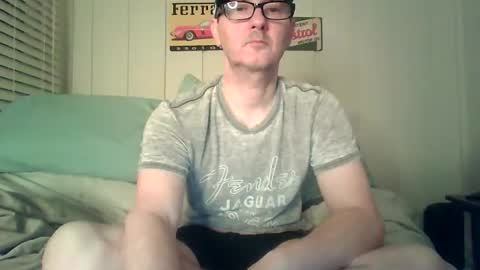 Snapshot of banksysmash chatting on November 19, 2:22 am Jay online show from November 19, 2:22 am