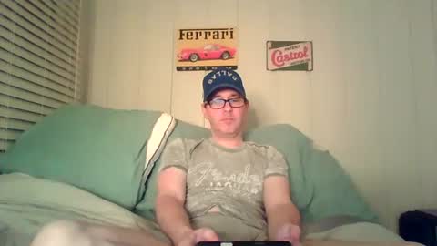 Snapshot of banksysmash chatting on December 17, 3:45 am Jay online show from December 17, 3:45 am