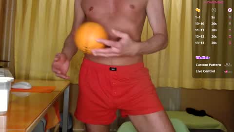       online show from May 4, 6:15 pm