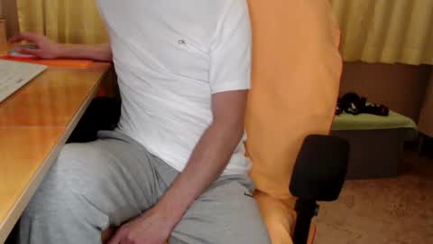      online show from June 16, 6:32 pm